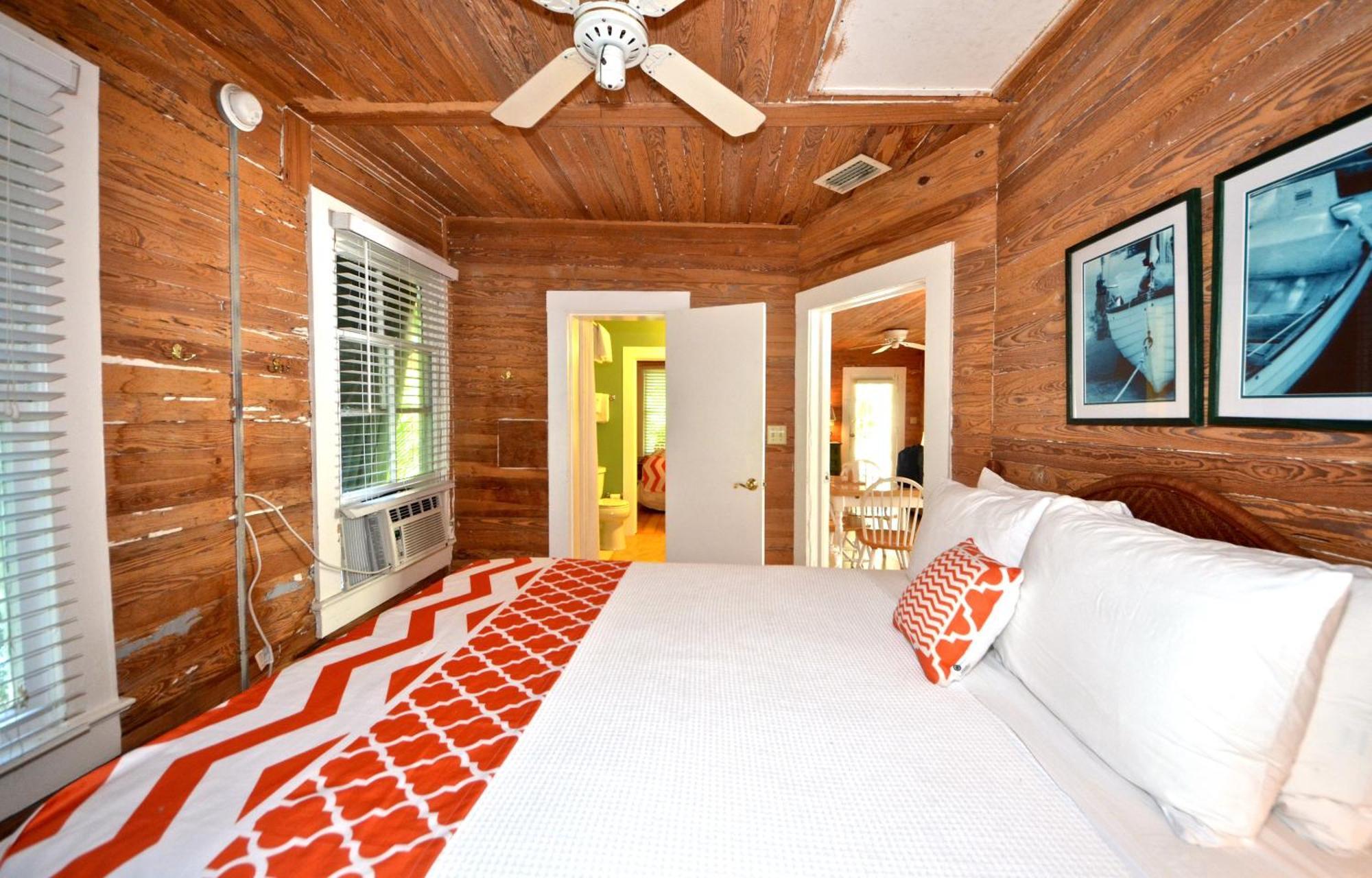 Tropical Village Key West Room photo